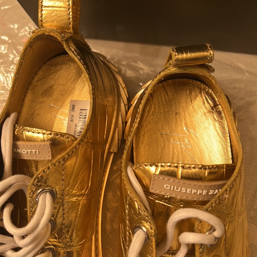 Brand New Golden Embossed Giuseppe Zanotti Men’s Sneakers size 9 - Picture 5 of 7